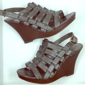 Old Navy 4.5” Wedge Platform heels